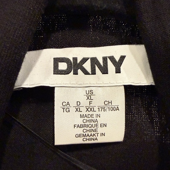 DKNY Women's Elegant Black Poncho - Picture 3 of 7